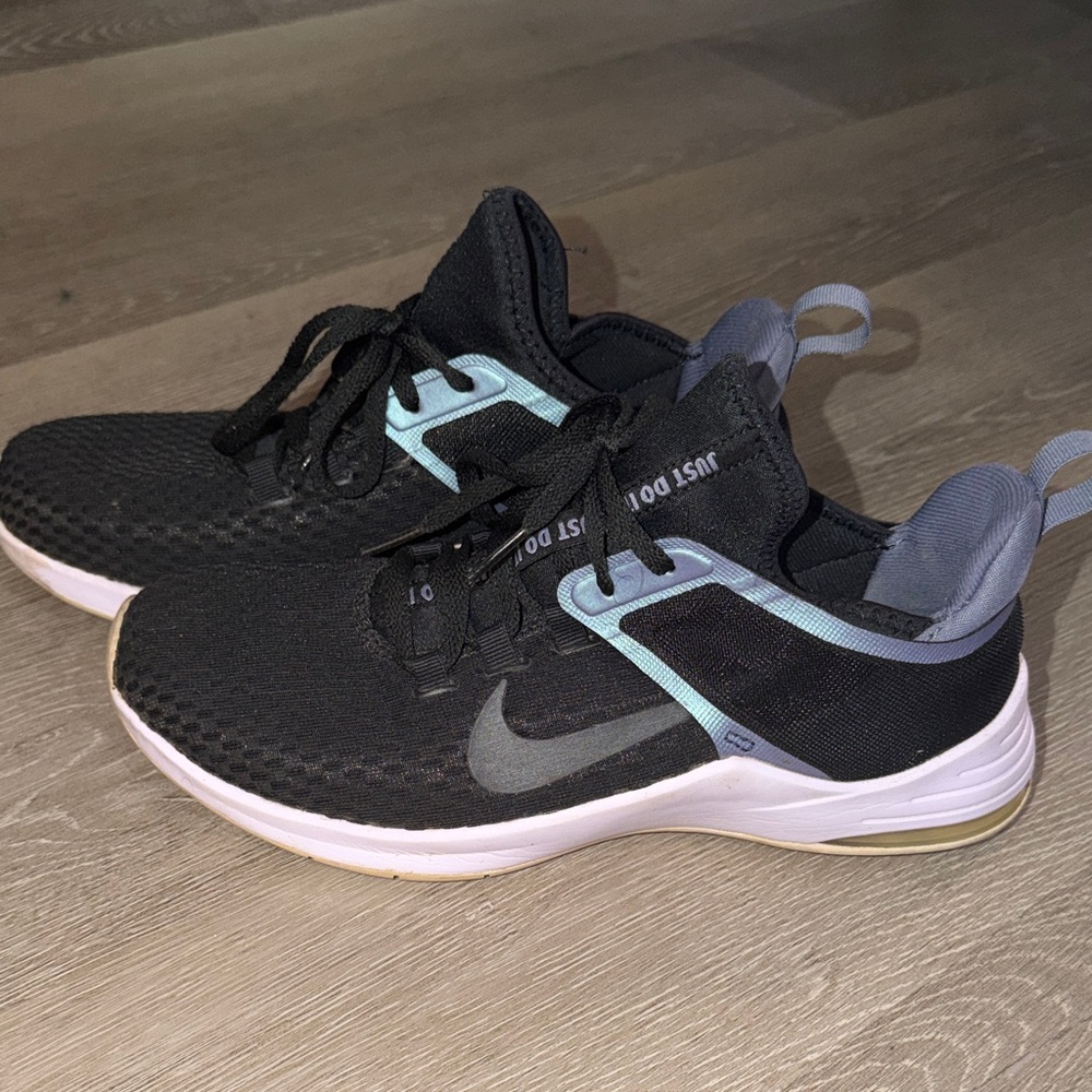 Nike Black and Gray Running Shoes